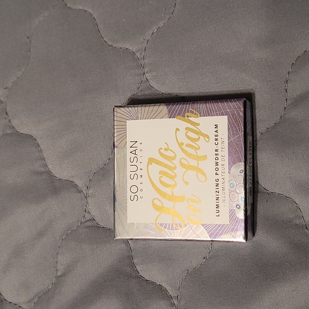 Halo on High Luminizing Powder-Cream by So Susan Cosmetics in Candles & Kisses